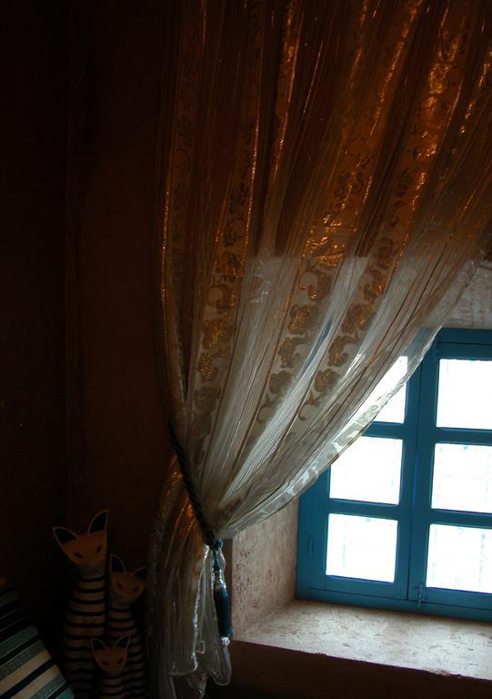 Kasbah Iswan Bed & Breakfast Kelaat-M'Gouna Bagian luar foto