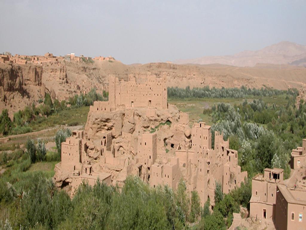 Kasbah Iswan Bed & Breakfast Kelaat-M'Gouna Bagian luar foto