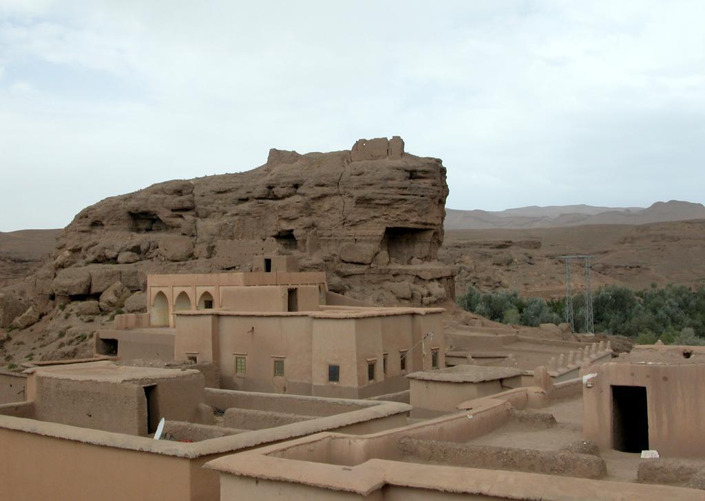 Kasbah Iswan Bed & Breakfast Kelaat-M'Gouna Bagian luar foto